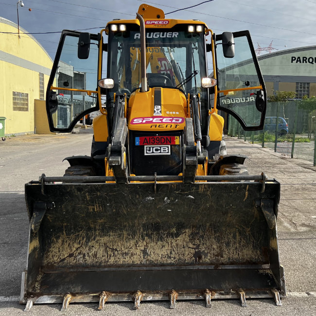 jcb-3cx-1