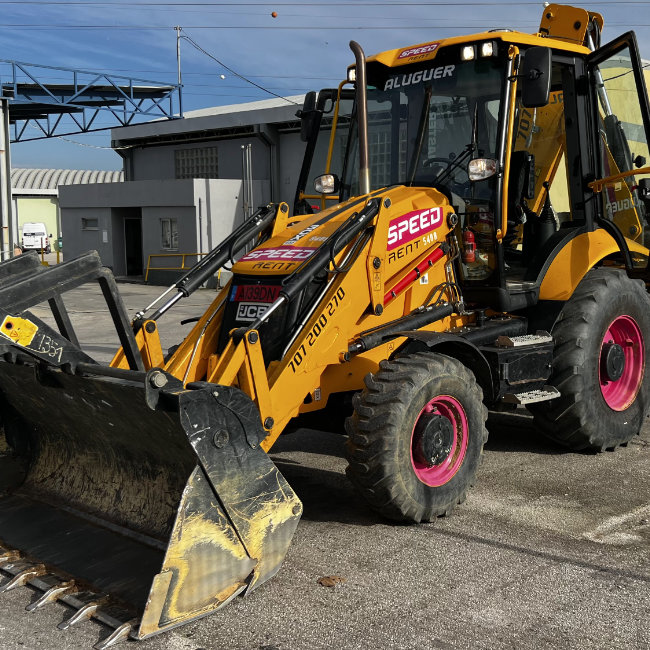 jcb-3cx-2